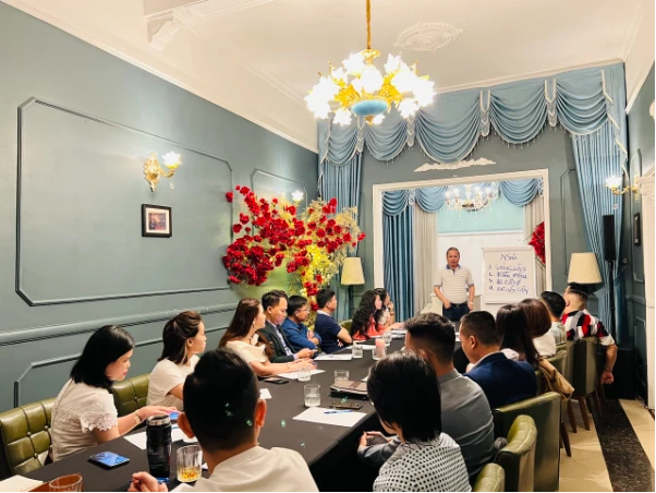 Doanh nhân Phan Đức Tuệ - Người thầy hướng dẫn "Khoán toàn diện"