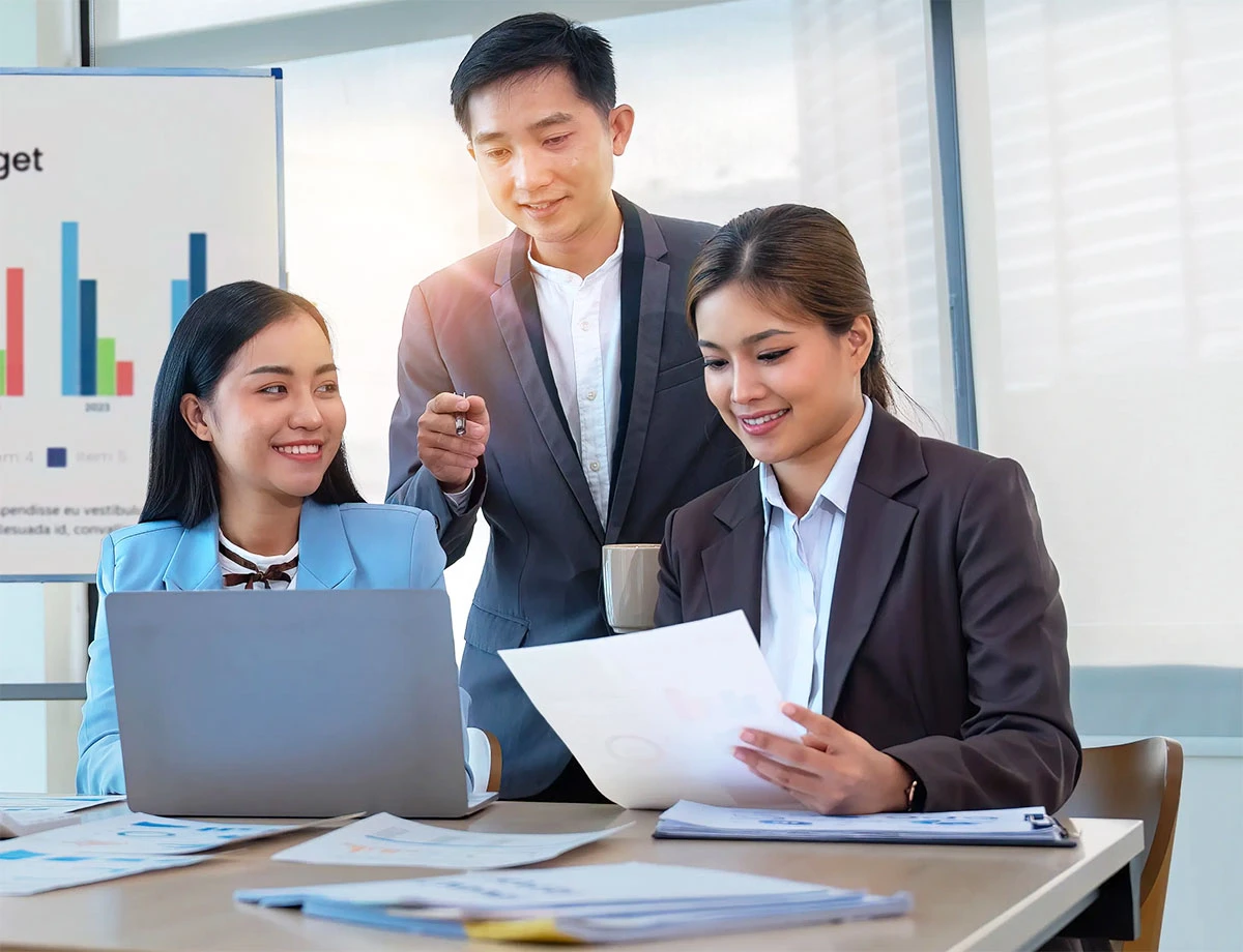 Đào tạo nhân bản chuyên gia